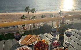 Acr Holiday Apartment